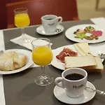 호텔 Sercotel Tres Luces 비고