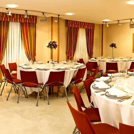 호텔 Sercotel Tres Luces 비고