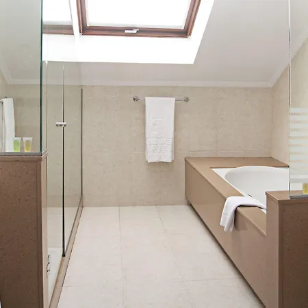 فندق Sercotel Tres Luces 3*