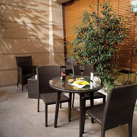 فندق Sercotel Tres Luces