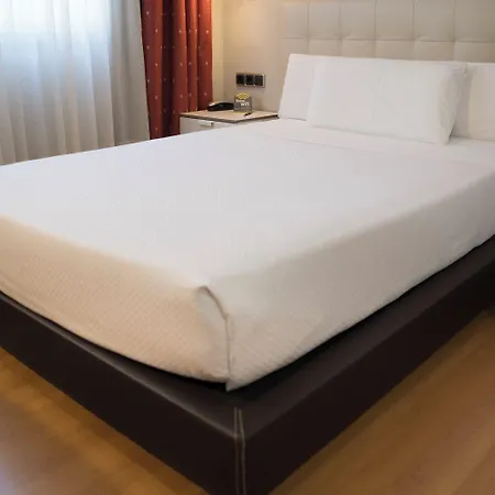 فندق Sercotel Tres Luces 3*