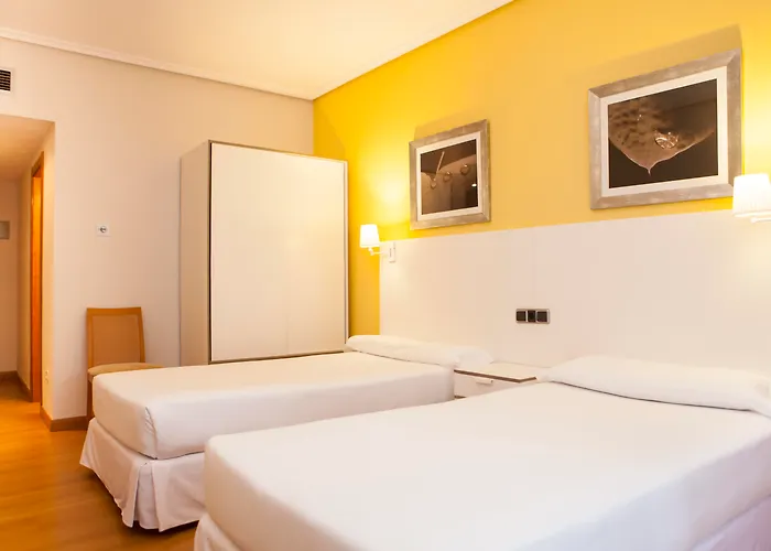 Hotel Sercotel Tres Luces 3*