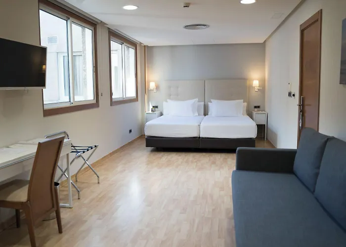 Sercotel Tres Luces 3* ヴィーゴ