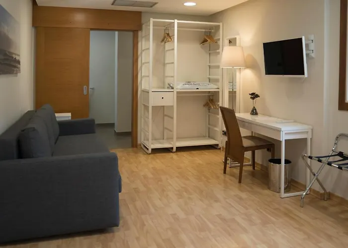 Sercotel Tres Luces 3* ヴィーゴ