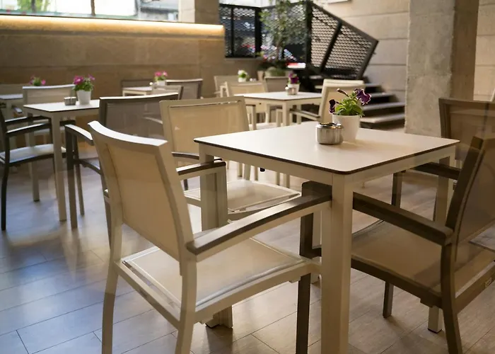 ホテル Sercotel Tres Luces